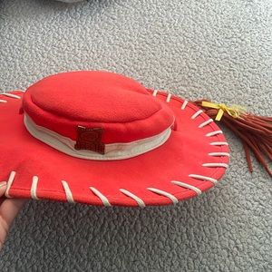 Jessie hat costume
